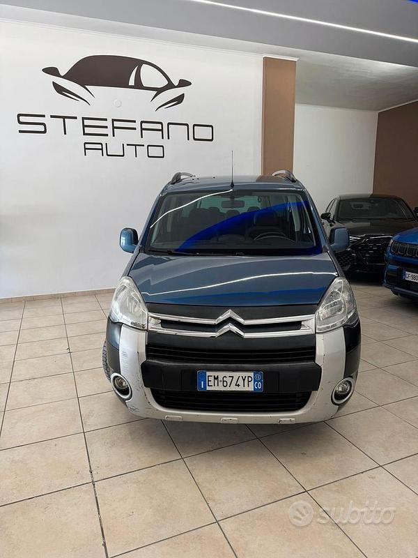 Usata Citroën Berlingo XTR 92 CV (67 kW) 2012 Blu Monovolume