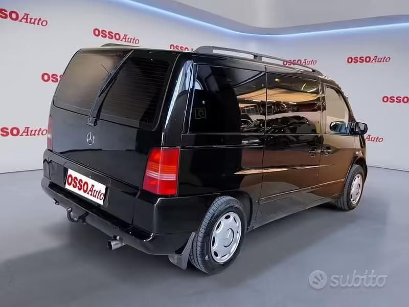 Usata Mercedes Vito 122 CV (89 kW) 1999 Nero Furgone
