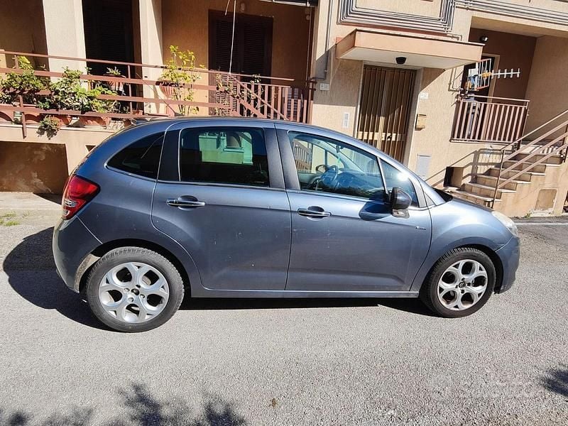 Usata 2011 Citroën C3 Berlina | 3500 € (Ottimo prezzo) - Immagine 1/4