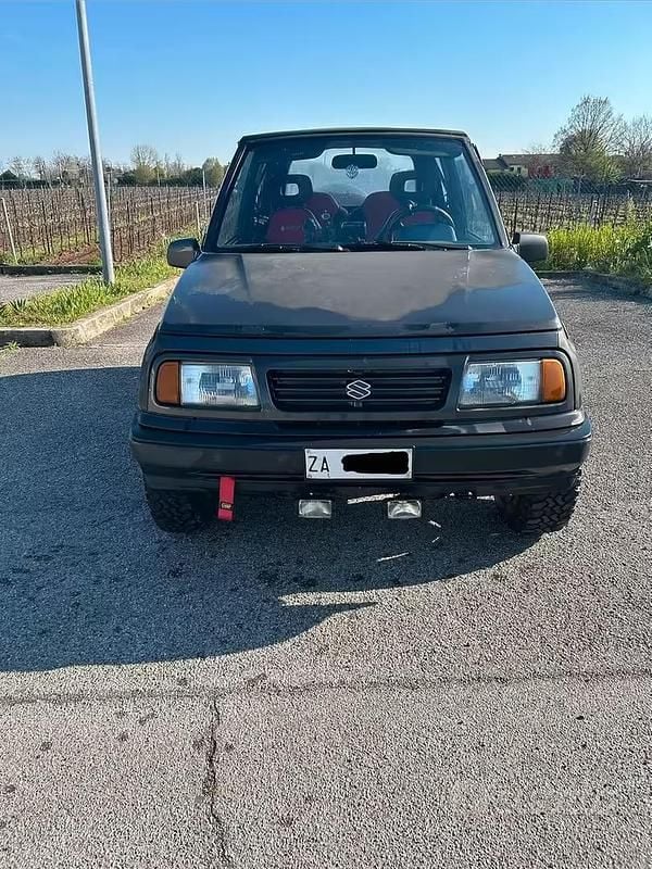 Usata Suzuki Vitara 80 CV (58 kW) 1991 Nero Cabrio