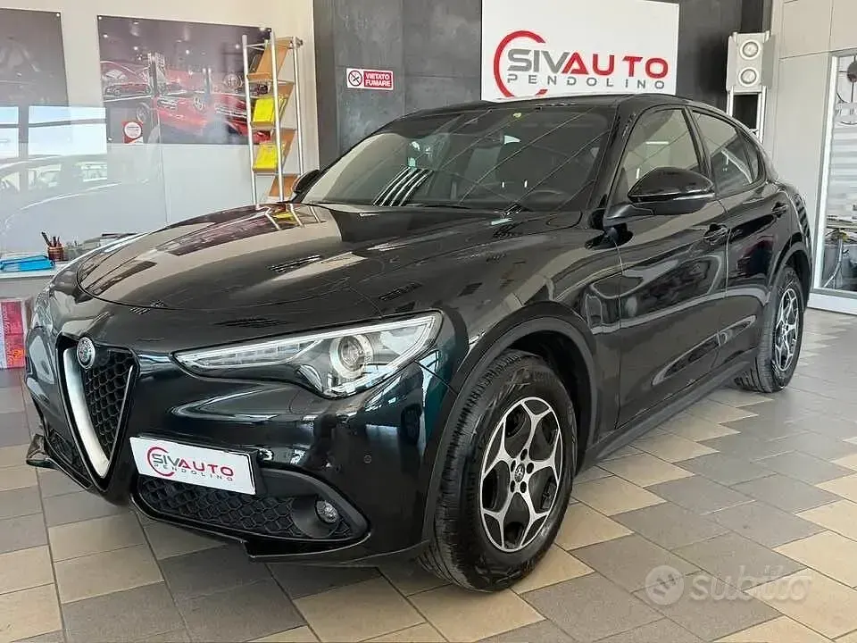 Usata Alfa Romeo Stelvio Business 190 CV (139 kW) 2022 Nero SUV