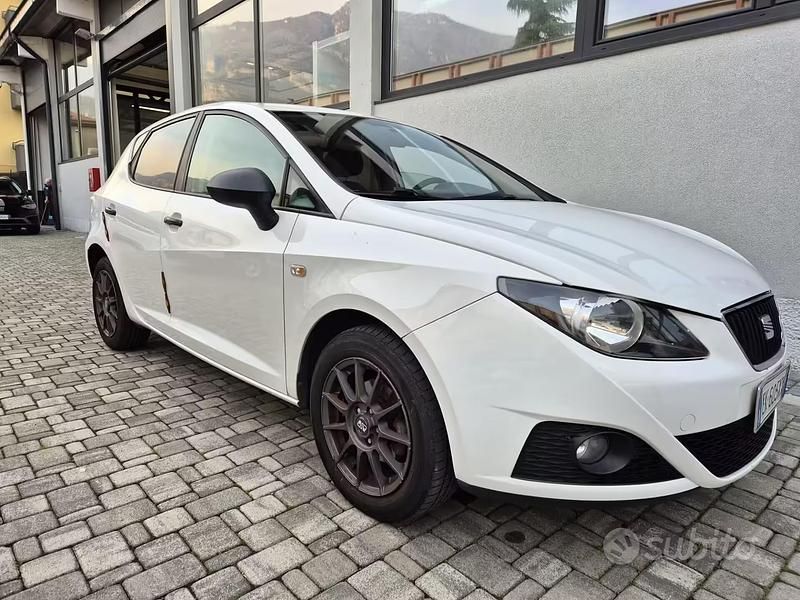Usata Seat Ibiza ST 75 CV (55 kW) 2012 Bianco Station wagon