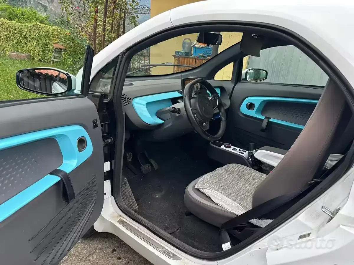 Usata XEV Yoyo 7 kW (10 CV) 2023 Bianco Utilitaria