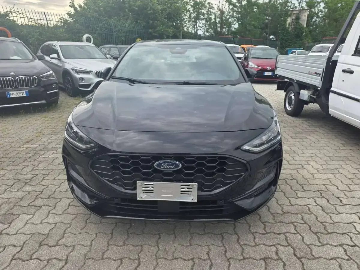Usata Ford Focus ST-Line X 116 CV (85 kW) 2025 Nero Berlina