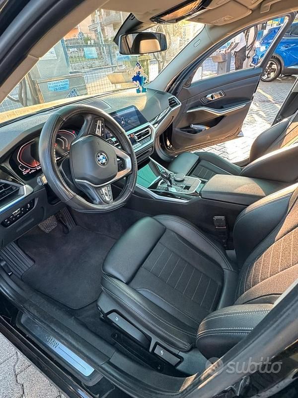 Usata BMW 320 Sport Line 190 CV (139 kW) 2020 Nero Station wagon