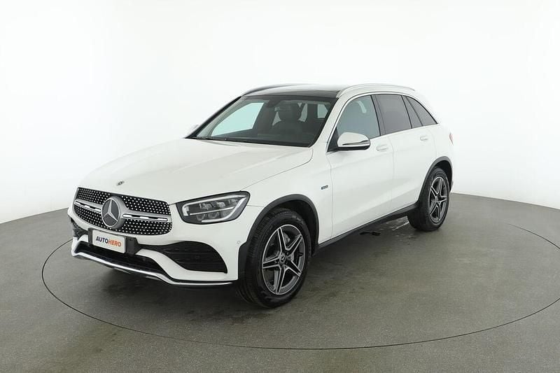 Usata Mercedes GLC300e Premium 306 CV (225 kW) 2021 Bianco