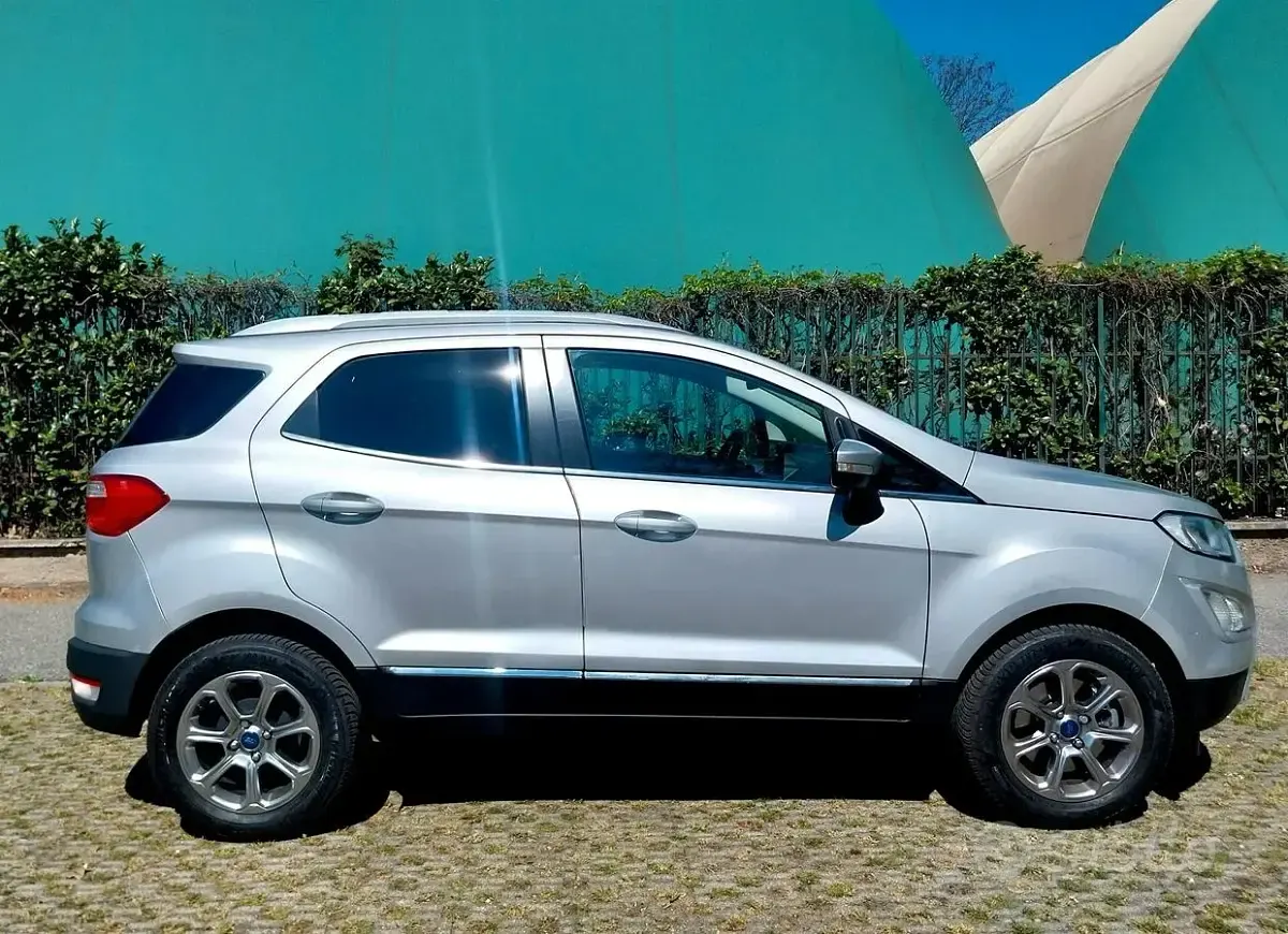 Usado Ford Ecosport Titanium 99 HP (72 kW) 2018 Cinzento SUV