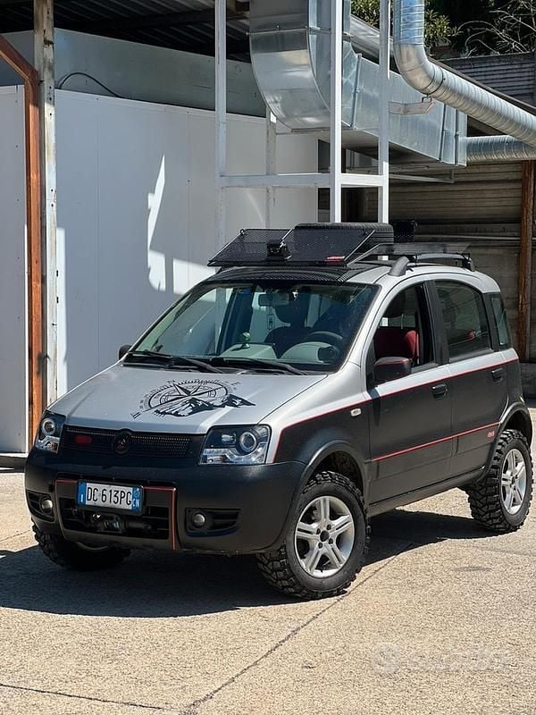Usata Fiat Panda 4x4 60 CV (44 kW) 2006 Grigio Utilitaria