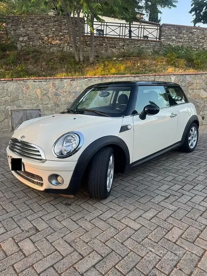 Usata Mini Cooper 109 CV (80 kW) 2008 Beige Utilitaria
