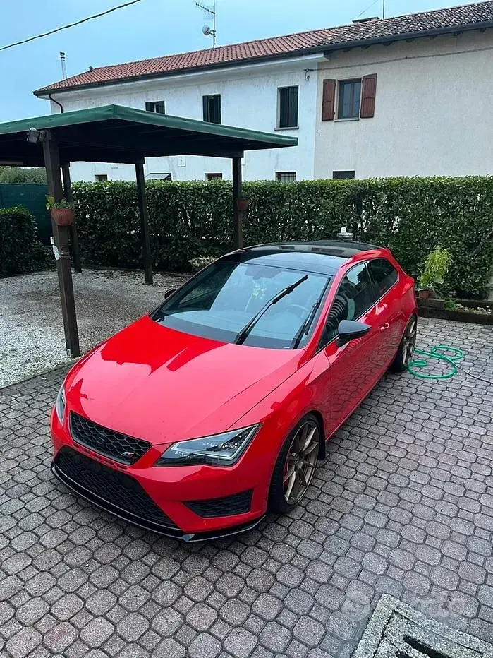 Usata Seat Leon CUPRA 280 CV (205 kW) 2015 Rosso