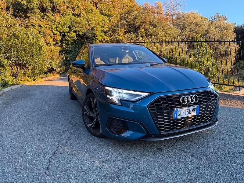 Usata Audi A3 S-Line 116 CV (85 kW) 2022 Blu indaco Station wagon