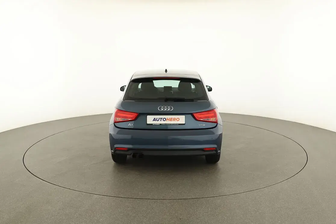 Usata Audi A1 Sportback Exclusive 125 CV (91 kW) 2015 Blu Utilitaria