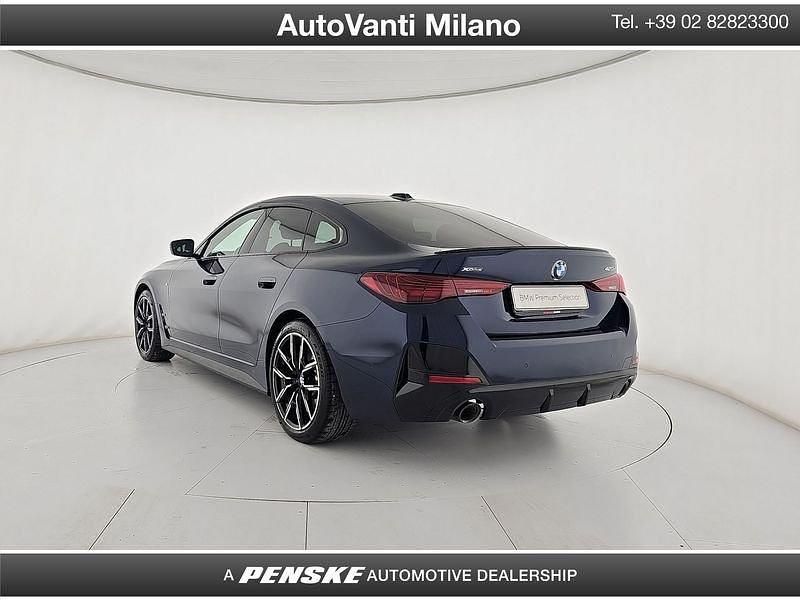 Usata BMW 420 M Sport 190 CV (139 kW) 2025 Blu/azzurro Utilitaria