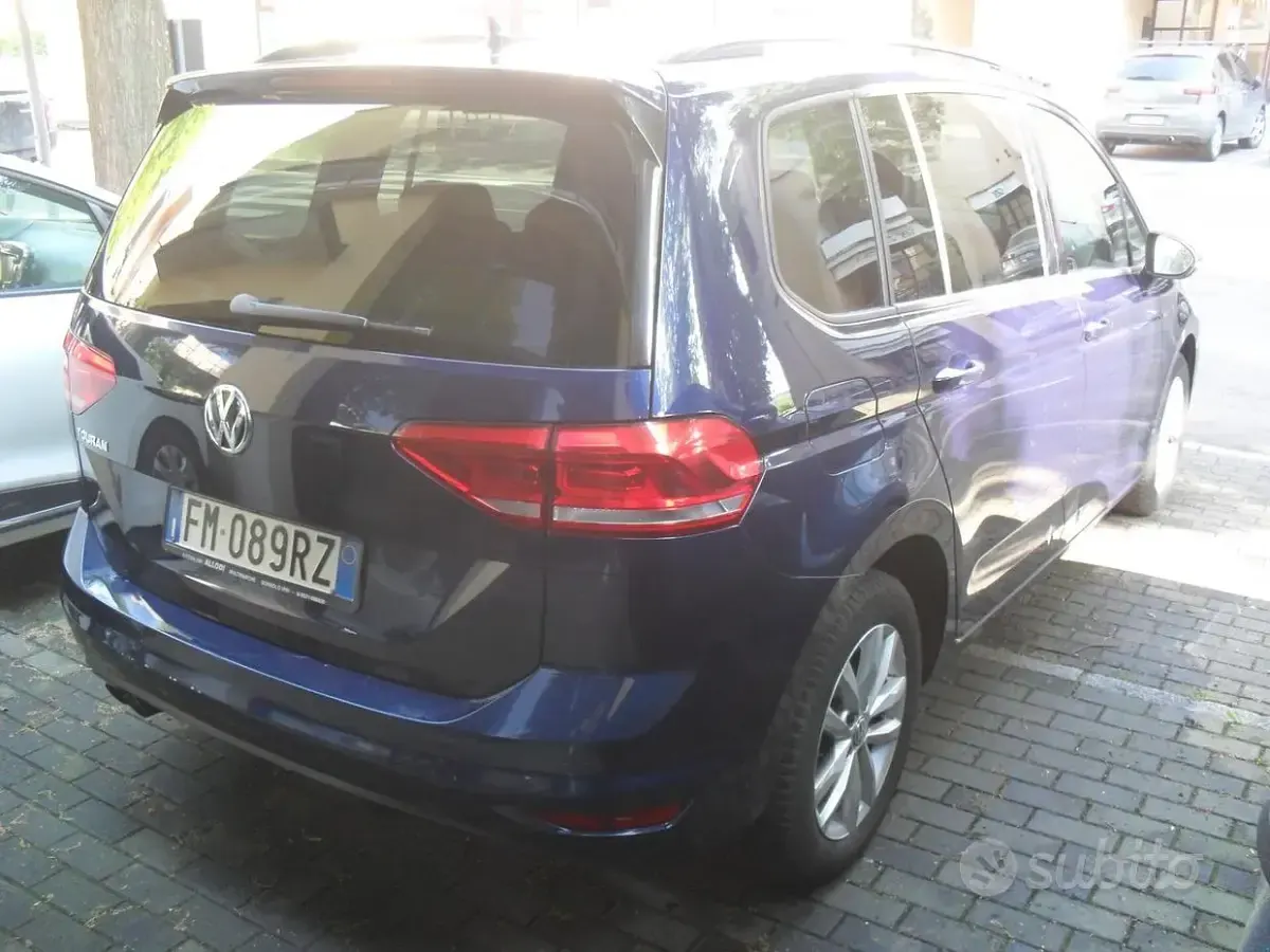 Usata VW Touran Business 150 CV (110 kW) 2018 Blu Monovolume