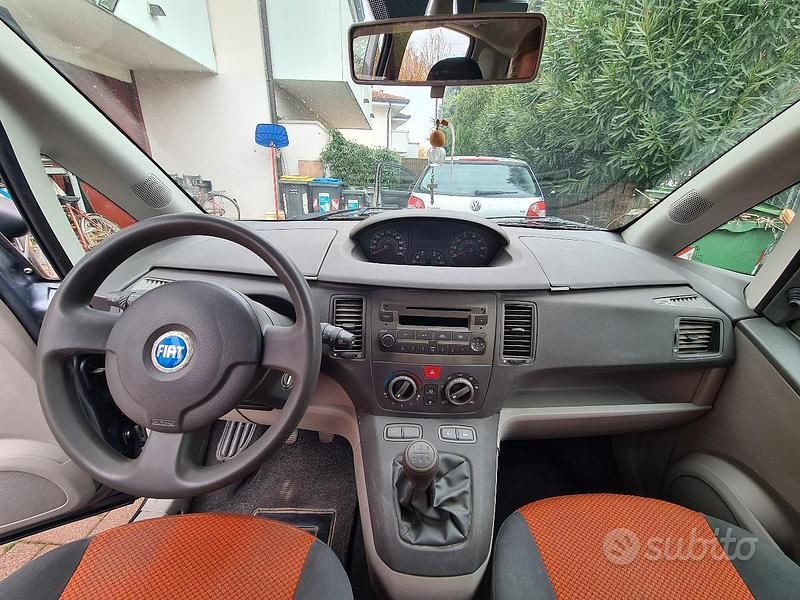 Usata Fiat Idea 69 CV (50 kW) 2005 Monovolume