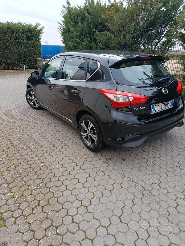 Usata Nissan Pulsar 110 CV (80 kW) 2015 Nero Utilitaria