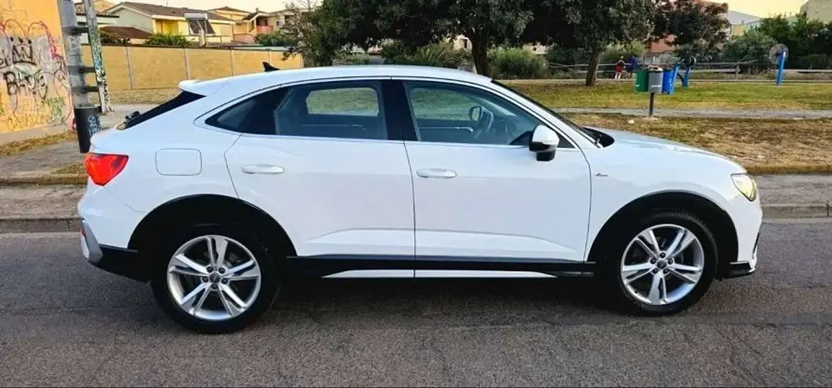 Usata Audi Q3 Sportback 150 CV (110 kW) 2021 Bianco SUV