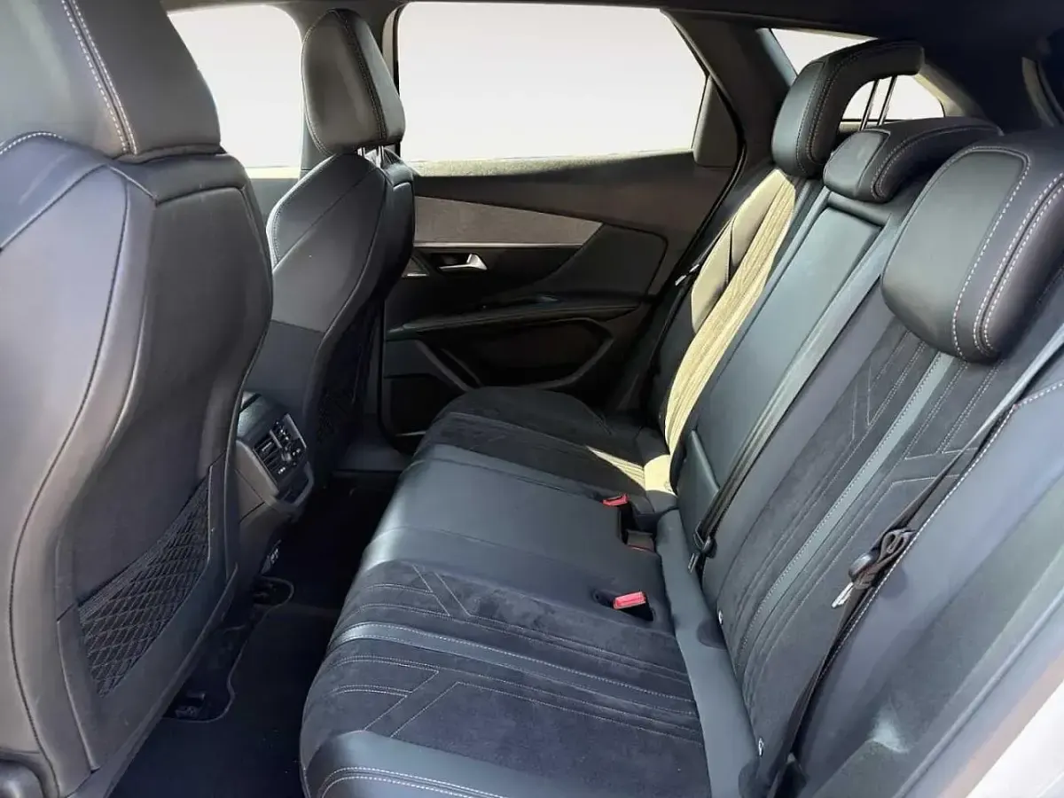 Usata Peugeot 3008 GT 131 CV (96 kW) 2021 Bianco SUV