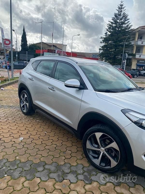 Usata Hyundai Tucson 2016 Grigio SUV