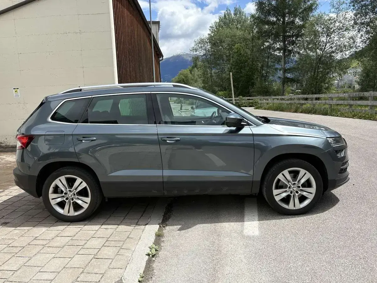 Usata Skoda Karoq Style 150 CV (110 kW) 2018 Quarzgrau metallic SUV