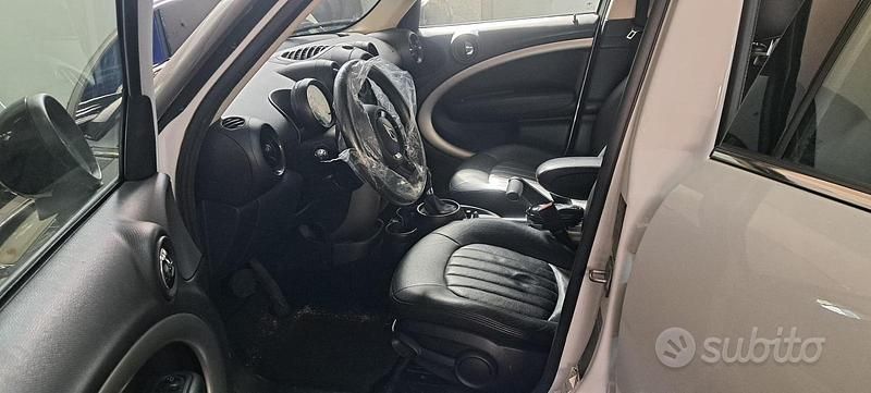 Usata Mini Countryman 111 CV (81 kW) 2014 Bianco SUV