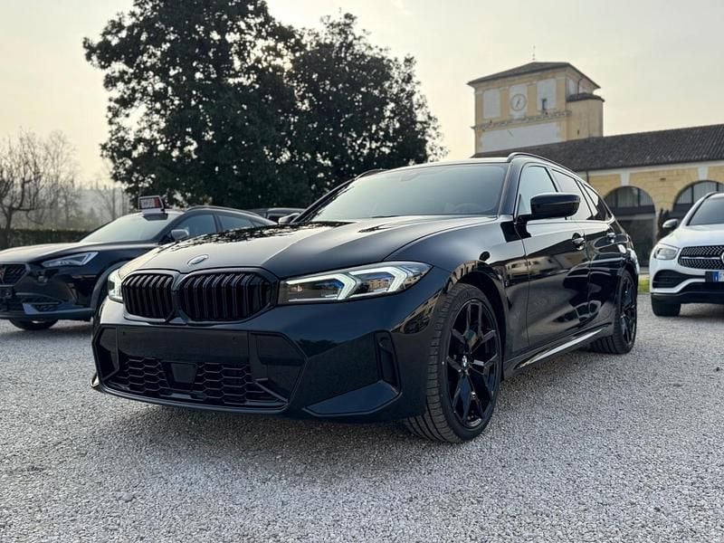 Usata BMW 320e M Sport 190 CV (139 kW) 2025 Nero Station wagon