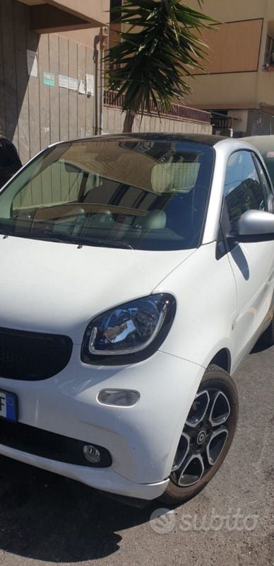Usata Smart ForTwo Electric Drive 41 kW (56 CV) 2019 Bianco Coupé