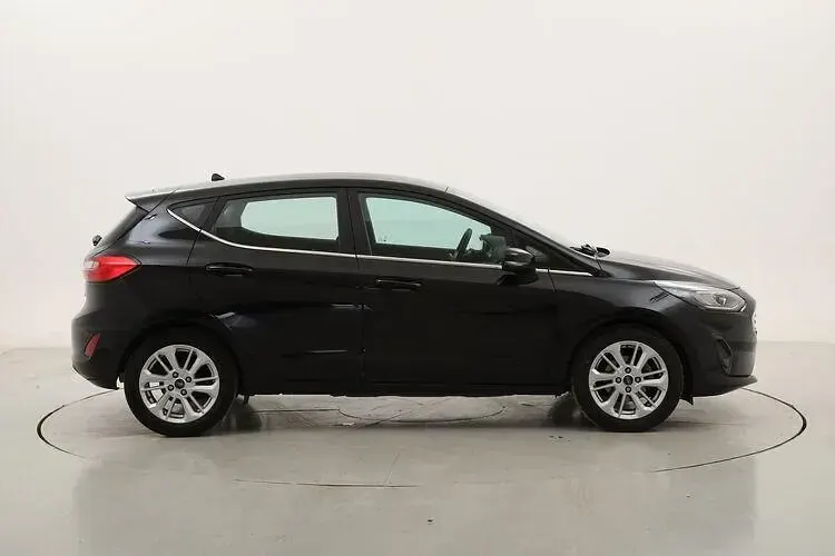 Begagnad Ford Fiesta Titanium 125 HK (91 kW) 2023 Svart Halvkombi