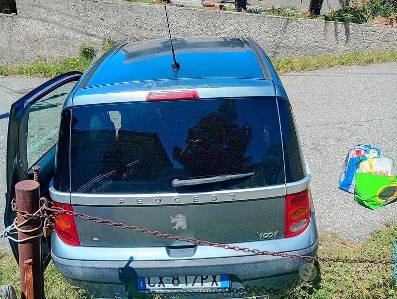 Usata Peugeot 1007 70 CV (51 kW) 2005 Grigio Monovolume