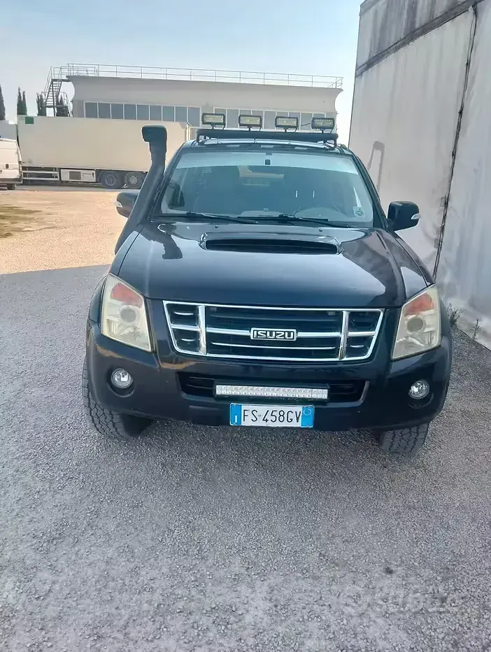 Usata Isuzu D-Max 131 CV (96 kW) 2009 Pick-up