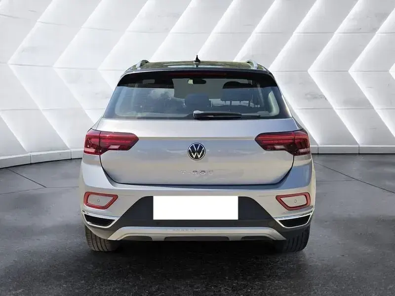 Usata VW T-Roc Style 150 CV (110 kW) 2022 Argento SUV