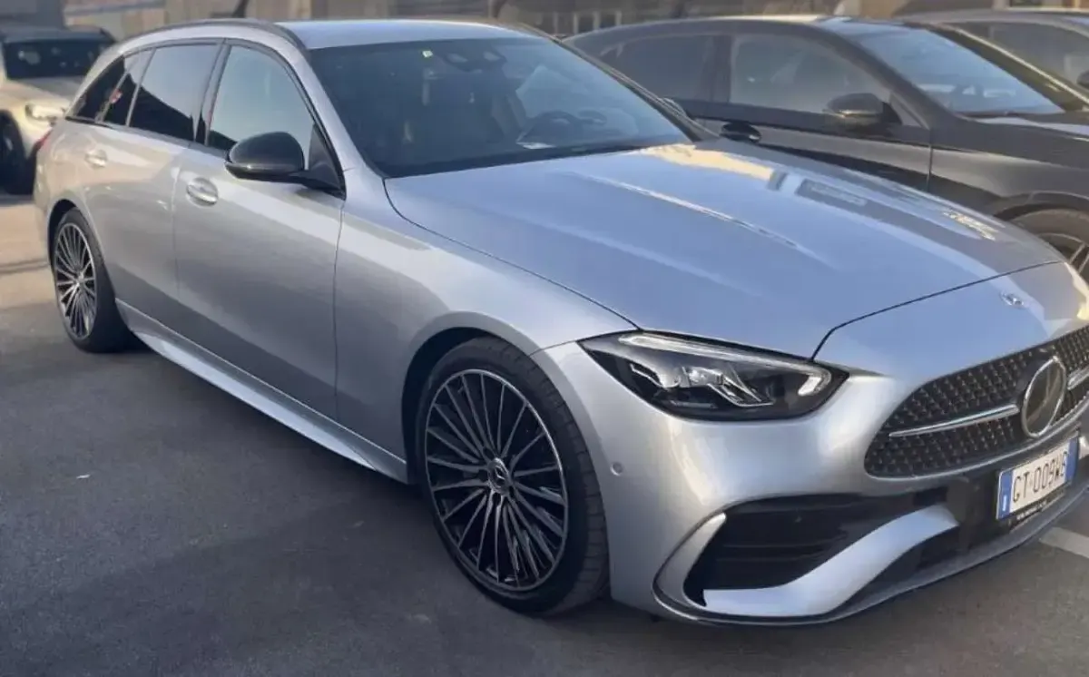 Usata Mercedes C220 AMG Line Premium 197 CV (144 kW) 2024 Station wagon