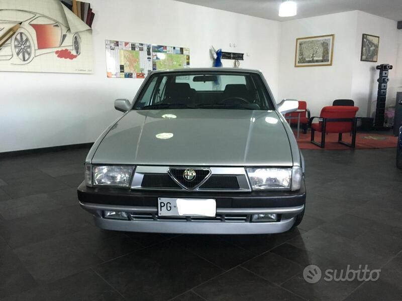 Usato 1991 Alfa Romeo 75 2.0 Benzin 148 CV (20.000 €)