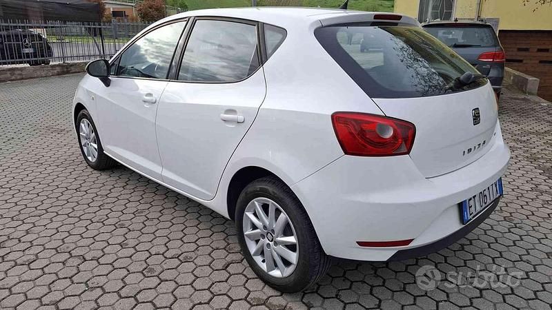 Usata Seat Ibiza Style 75 CV (55 kW) 2014 Bianco Berlina