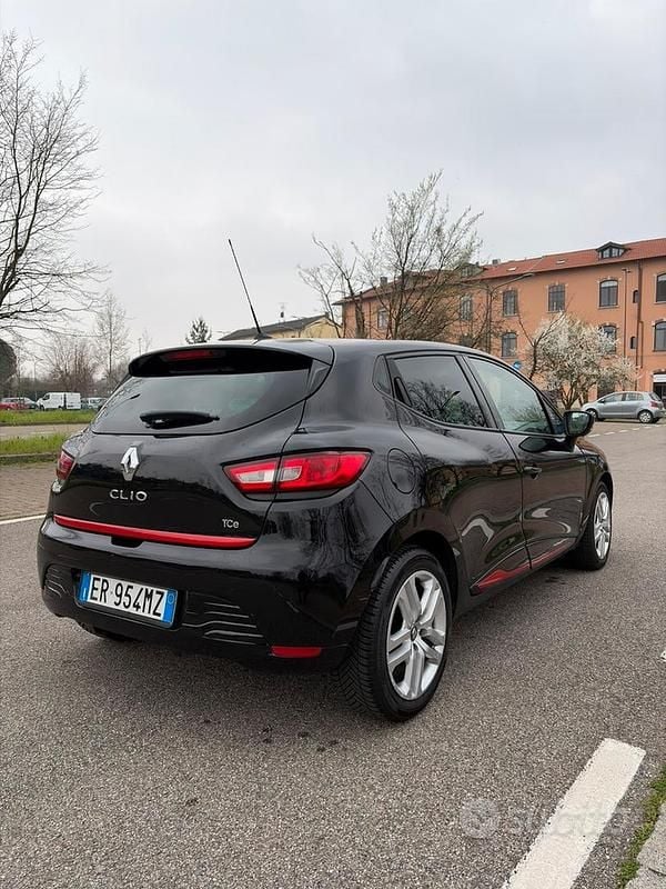Usata Renault Clio IV 90 CV (66 kW) 2013 Nero Berlina