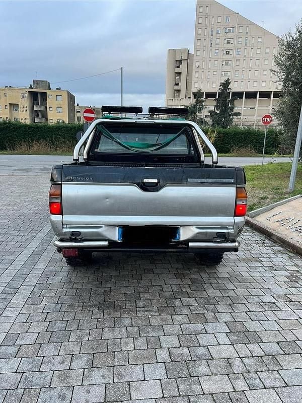 Usata Mitsubishi L200 99 CV (72 kW) 2000 Pick-up