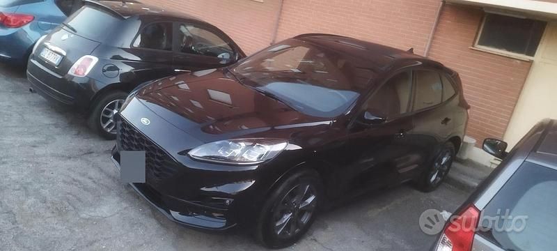 Usata Ford Kuga ST-Line X 120 CV (88 kW) 2023 Nero SUV