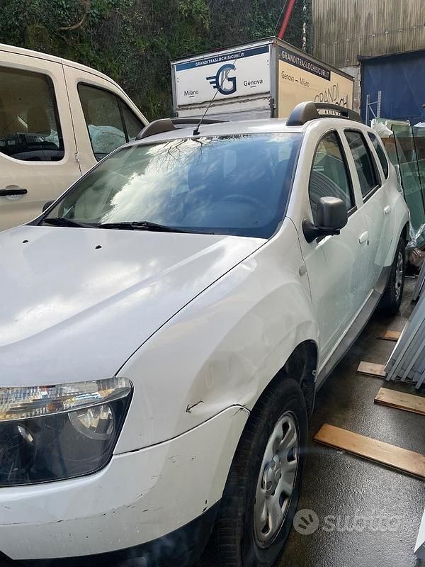 Usata Dacia Duster 105 CV (77 kW) 2012 Bianco SUV