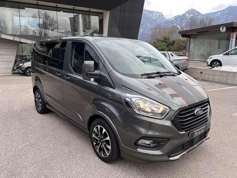 Usata Ford Tourneo Sport 185 CV (136 kW) 2020 Grigio Monovolume