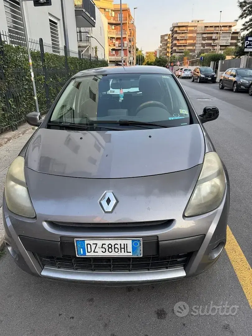 Usata Renault Clio 48 CV (35 kW) 2010 Grigio Utilitaria