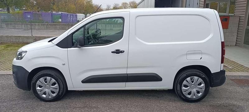 Occasion Citroën Berlingo 102 ch (75 kW) 2021 Blanc Monospace