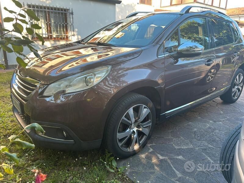 Usata Peugeot 2008 115 CV (84 kW) 2013 Marrone SUV