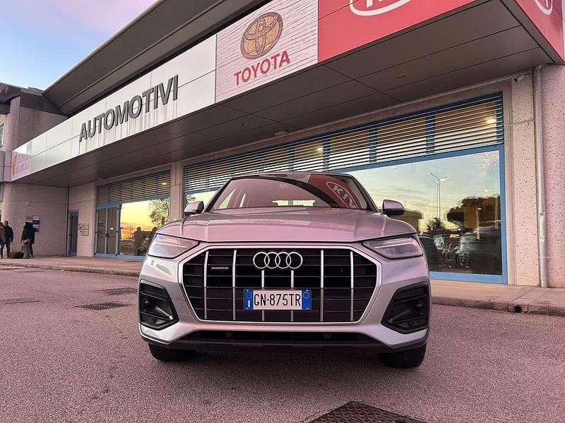 Argento Usata 2023 Audi Q5 Ambiente SUV | 37.500 € (Super prezzo) - Immagine 1/4