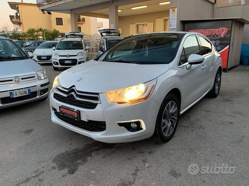Usata DS Automobiles DS4 Chic 111 CV (81 kW) 2012 Bianco Berlina