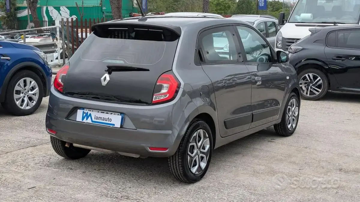 Usata Renault Twingo Equilibre 65 CV (47 kW) 2024 Grigio Utilitaria