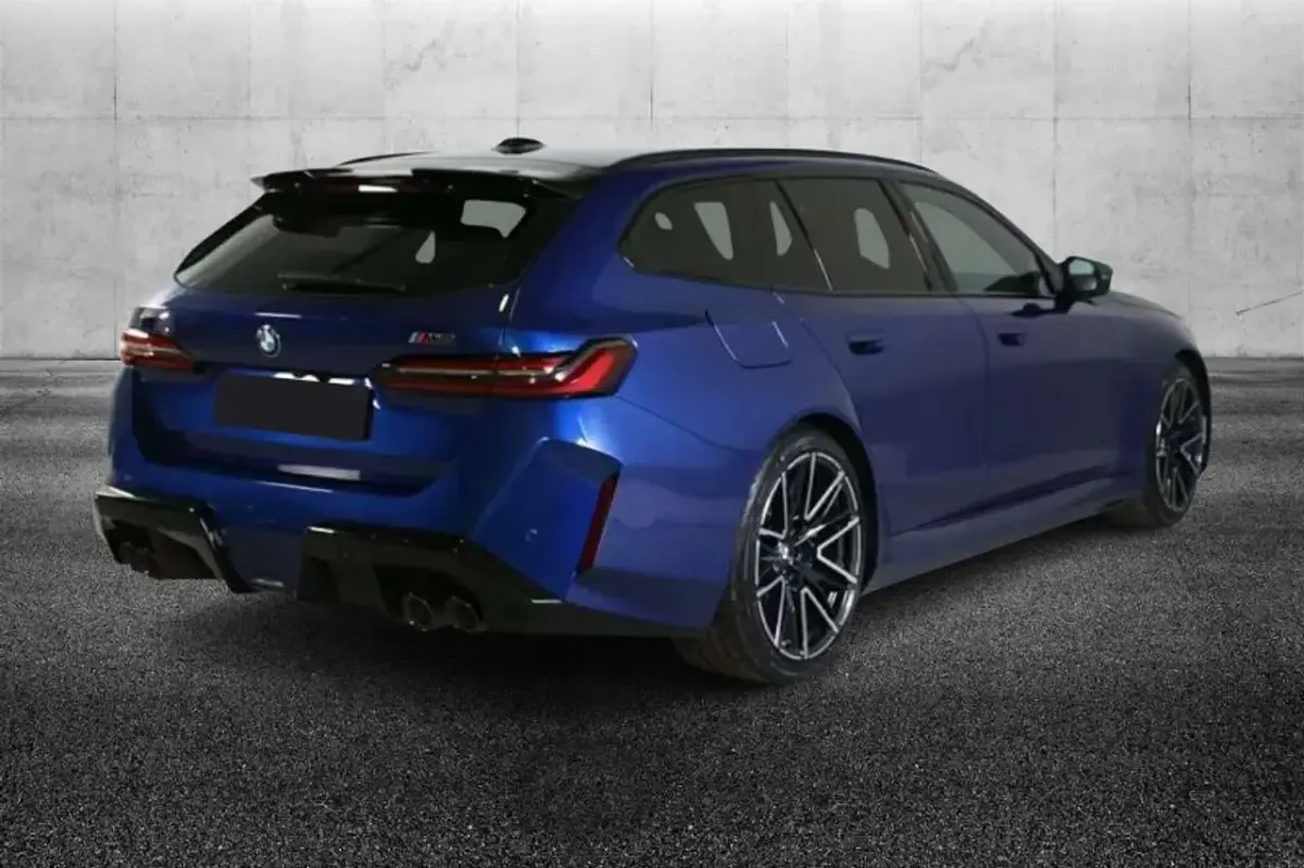 Usata BMW M5 727 CV (534 kW) 2025 Blu/azzurro Station wagon