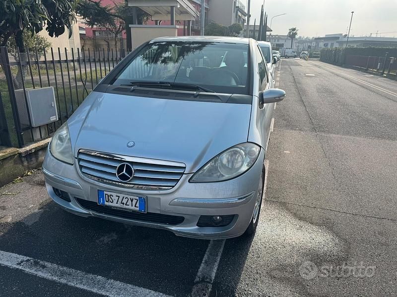 Usata Mercedes A180 2008 Grigio Berlina