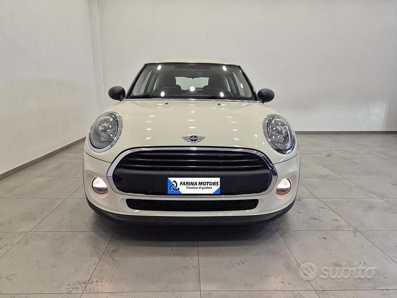 Usata Mini ONE 75 CV (55 kW) 2018 Bianco Utilitaria