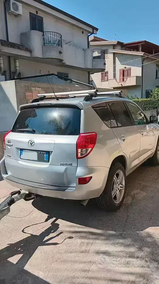 Usata Toyota RAV4 136 CV (100 kW) 2009 Grigio SUV