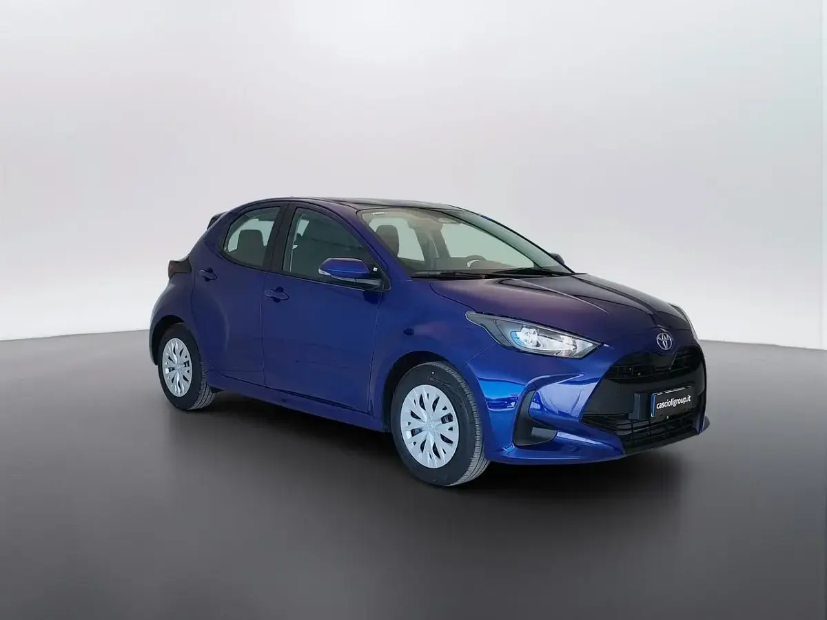 Nuova Toyota Yaris 92 CV (67 kW) 2026 Blu Utilitaria
